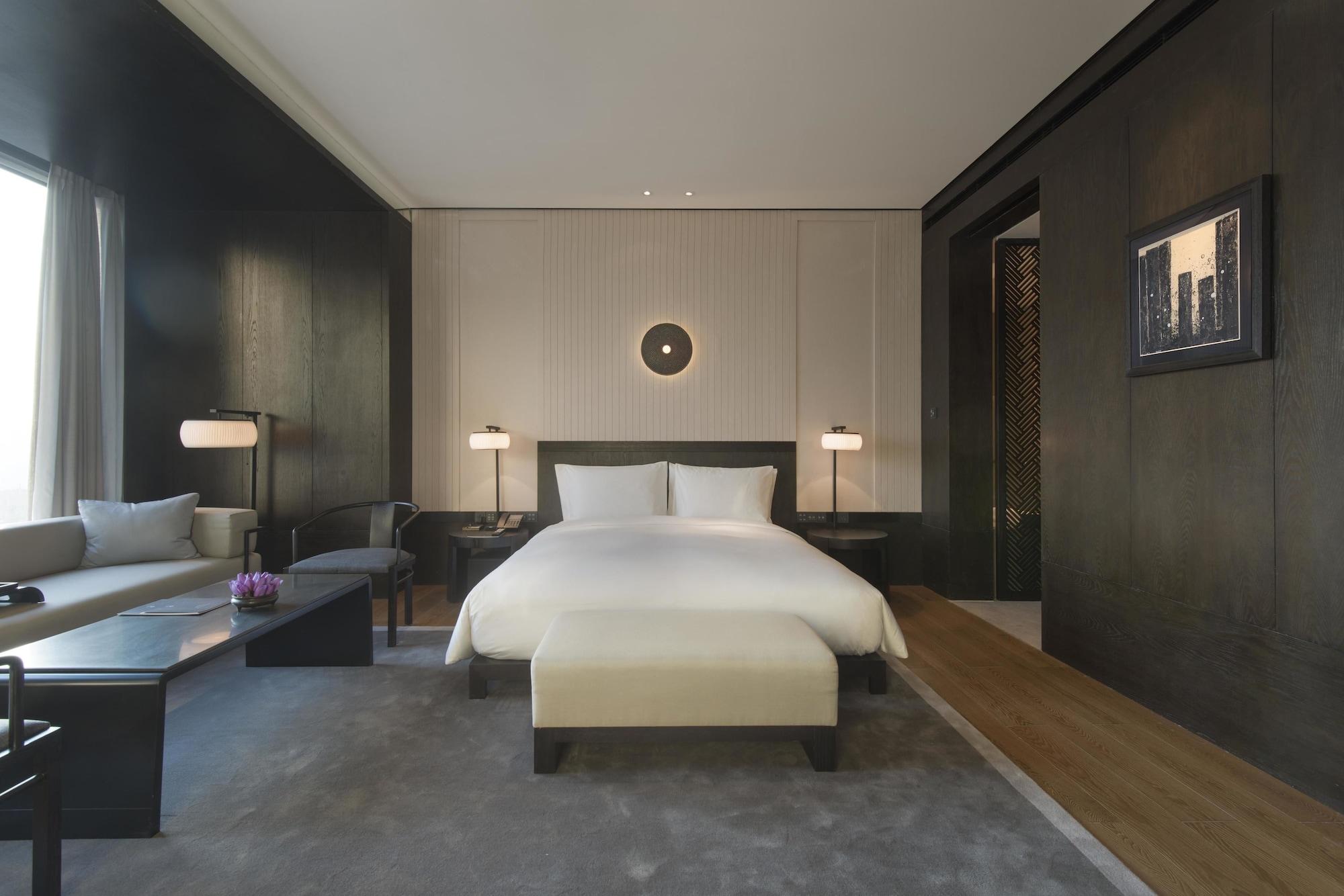 Hyatt Regency Wuhan Optics Valley Экстерьер фото