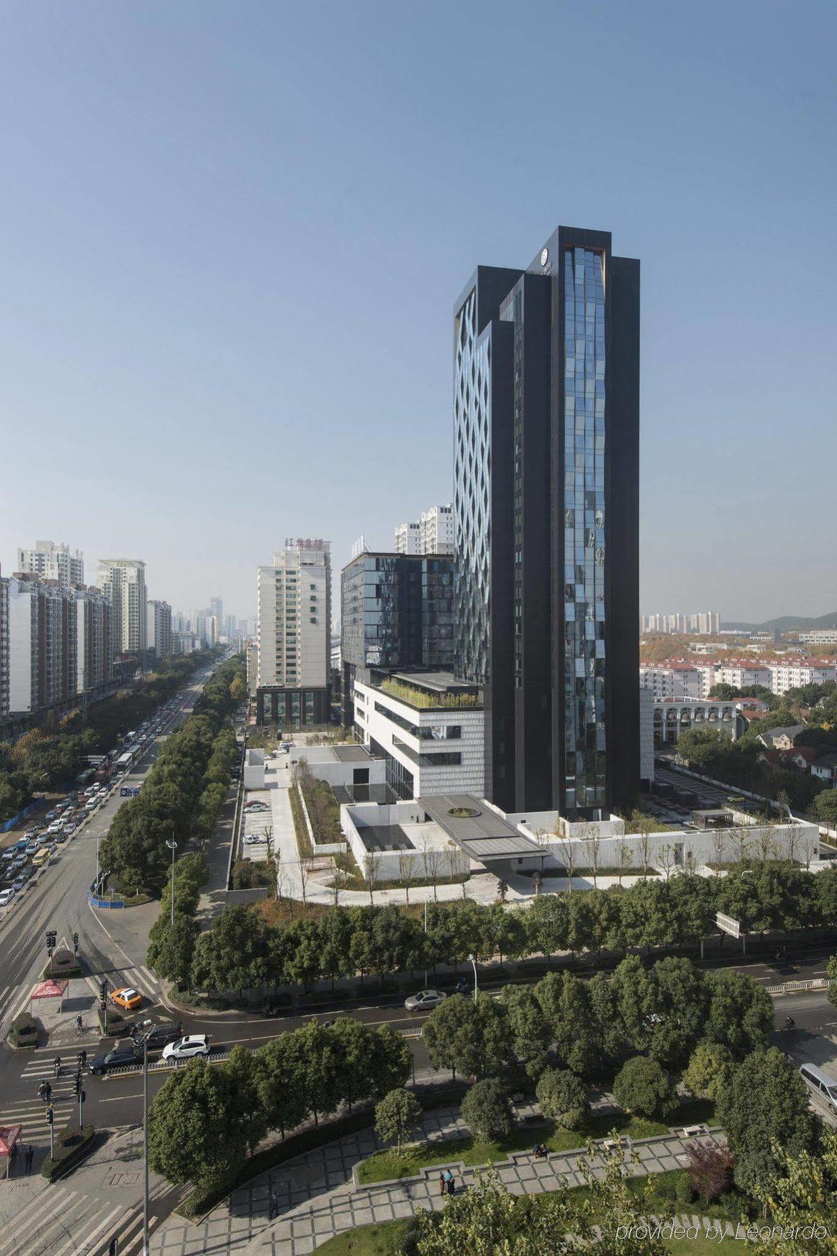 Hyatt Regency Wuhan Optics Valley Экстерьер фото