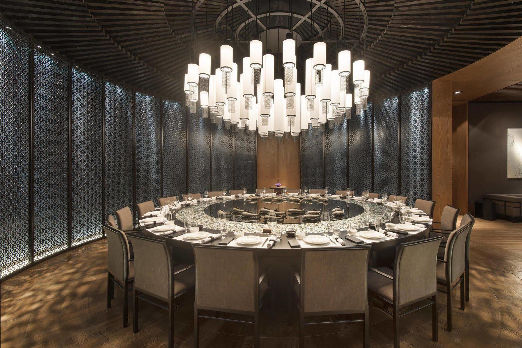 Hyatt Regency Wuhan Optics Valley Экстерьер фото