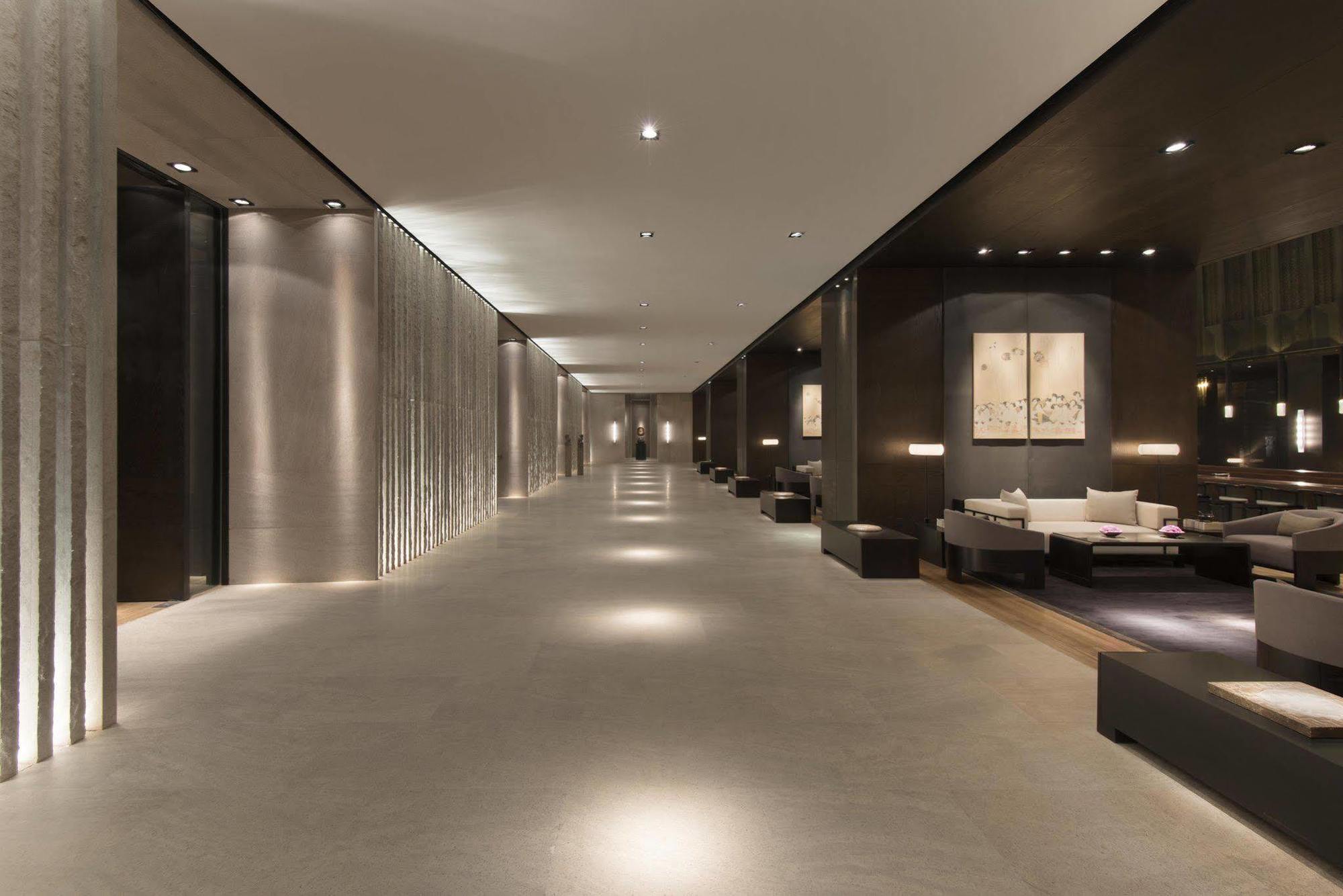 Hyatt Regency Wuhan Optics Valley Экстерьер фото