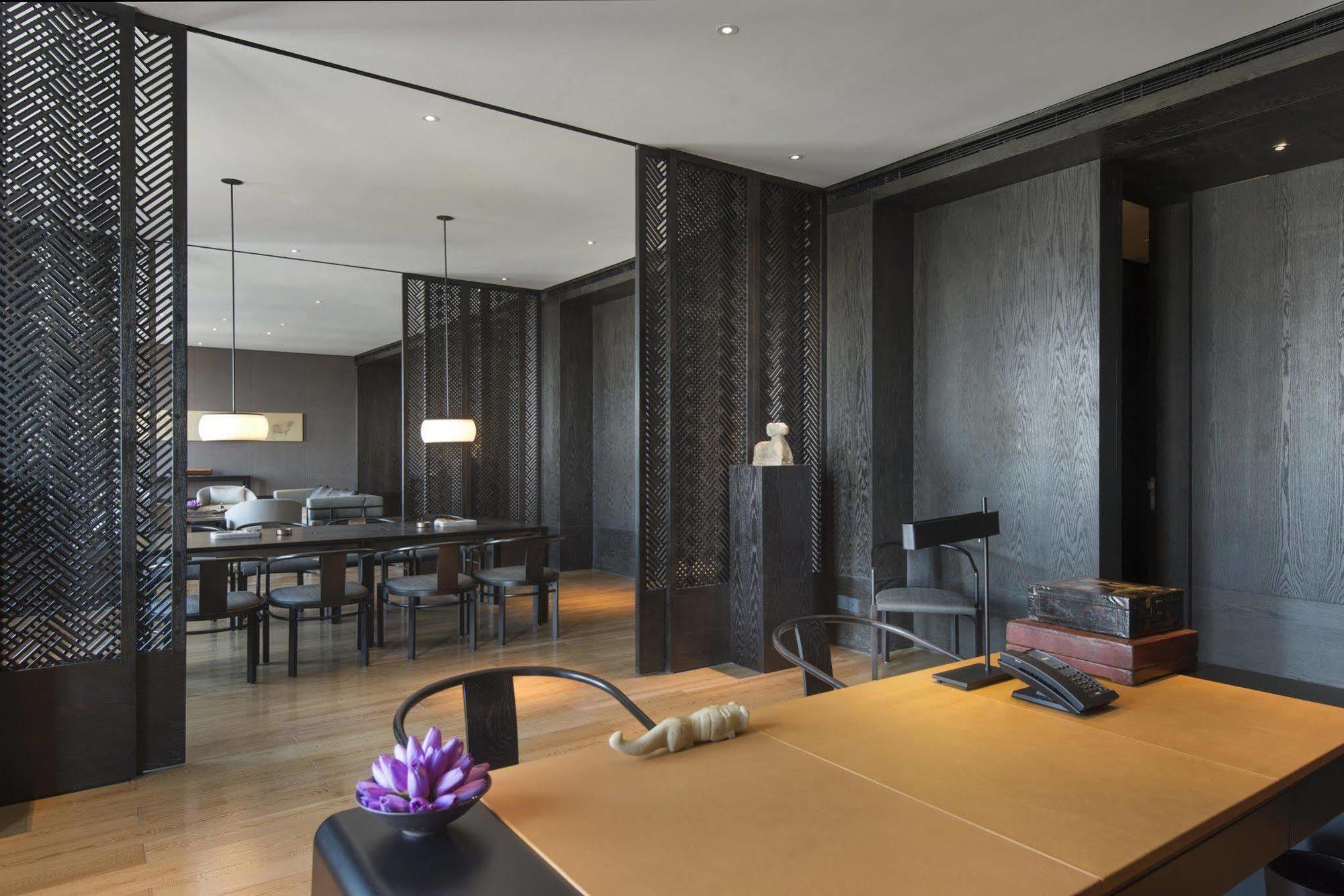 Hyatt Regency Wuhan Optics Valley Экстерьер фото