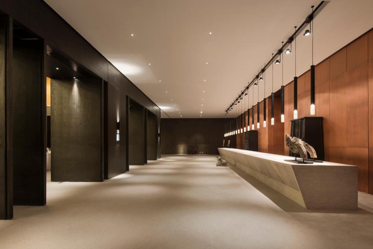 Hyatt Regency Wuhan Optics Valley Экстерьер фото